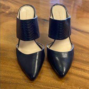 Banana Republic heels black size 6 1/2.